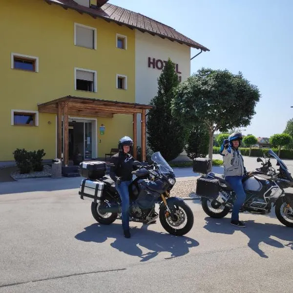 Hotel Bau Maribor, hotel v Mariboru