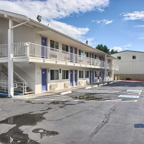 Motel 6-Everett, WA - North, hotel v destinaci Everett
