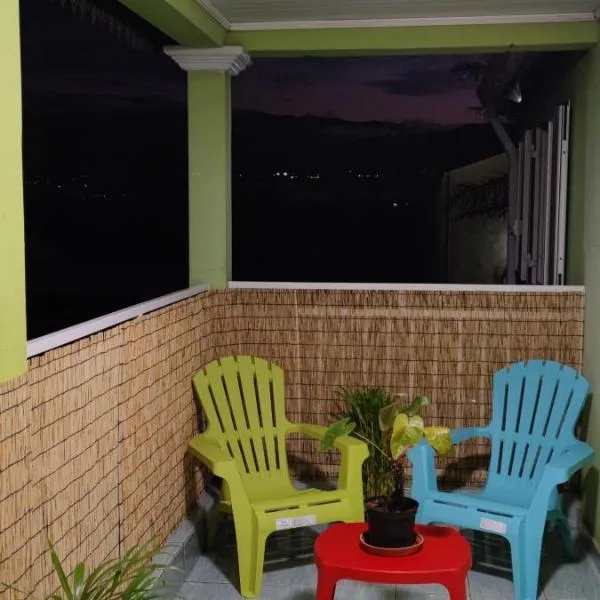Le petit cactus 2, hotel in Bras-Panon