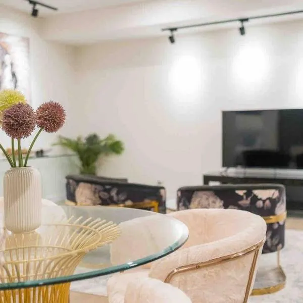 Luxury 3 Bedroom Apartment in Ryde, hotel en Sídney