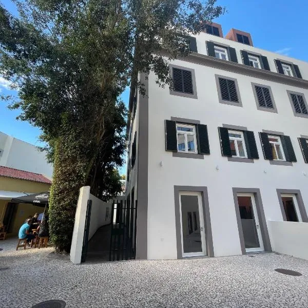 Living Funchal Executive, hotel in Funchal