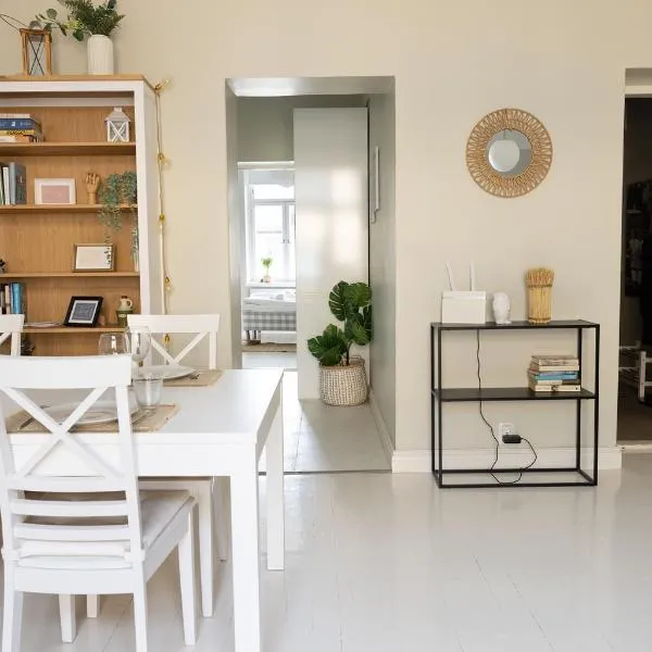 2ndhomes Bright & Modern 1BR Home in Ullanlinna, hotel v Helsinkách