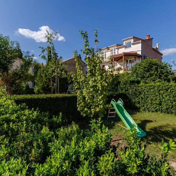 Apartment Benzon, hotel i Kaštela