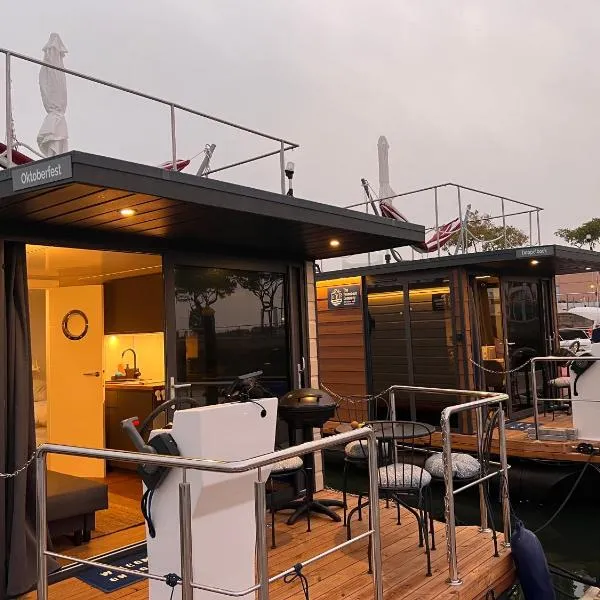 Casas Flotantes - Boatvillage, Hotel in Ayamonte