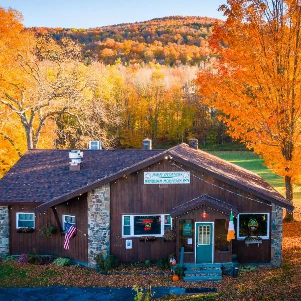 Jimmy OConnor's Windham Mtn Inn, hotel v destinaci Windham