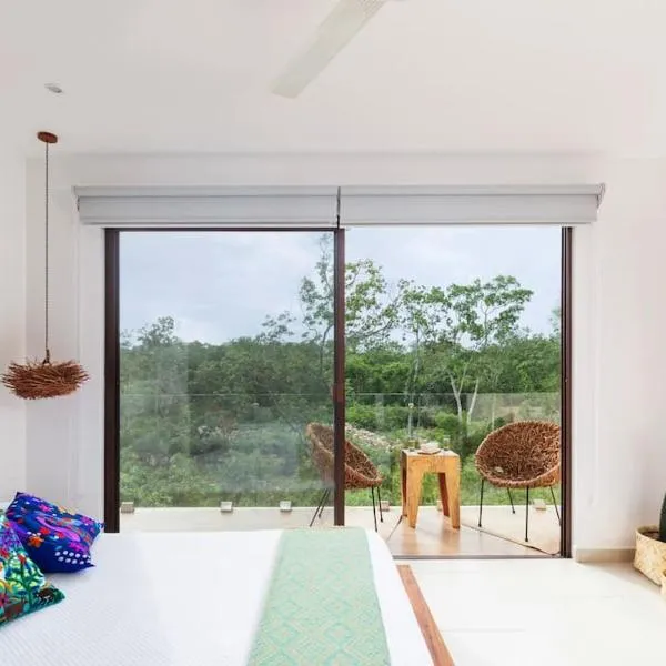 ZAAZIL, JUNGLE VIEW & GREAT POOL 100MB FIBER WIFI! – hotel w mieście Tulum