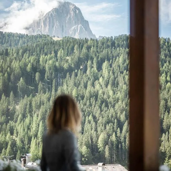 Hotel Acadia - Adults Mountain Home, hotel in Selva di Val Gardena