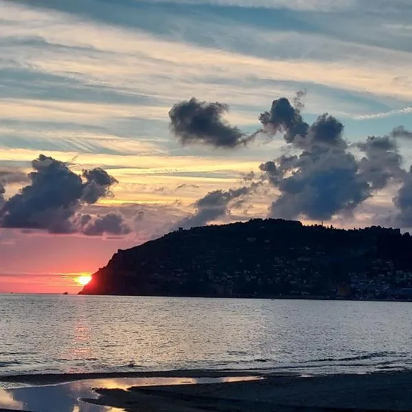 Larsens Suit Hotel, hotel in Alanya