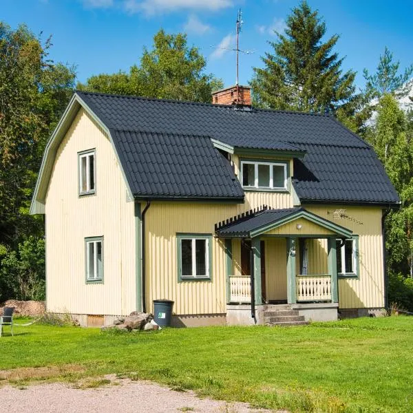Gula huset, Lakene Ostgård, hotel in Lakene