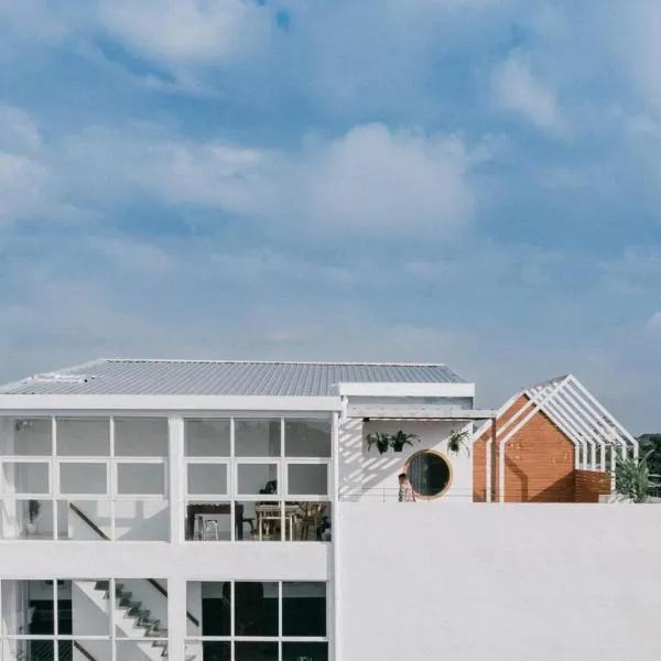 Grow home -Stay and space, Self check-in, hotel v destinaci Čiang Rai