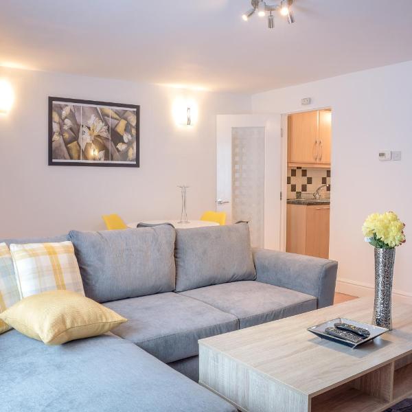 2Bed Apartment in Camden