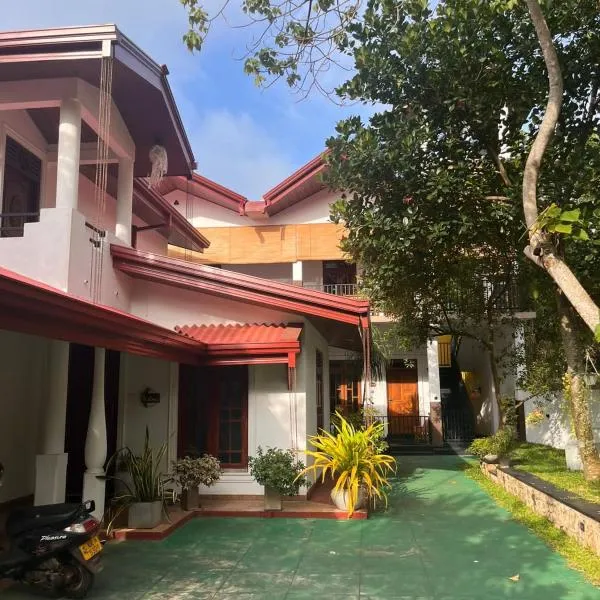 Ceylonima Home Stay, hotel in Anuradhapura