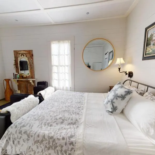 FARMHOUSE INN private apartments, ξενοδοχείο σε Eufaula