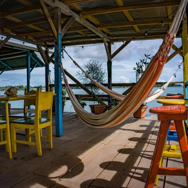 Hostal On The Sea, hotel in Bocas del Toro