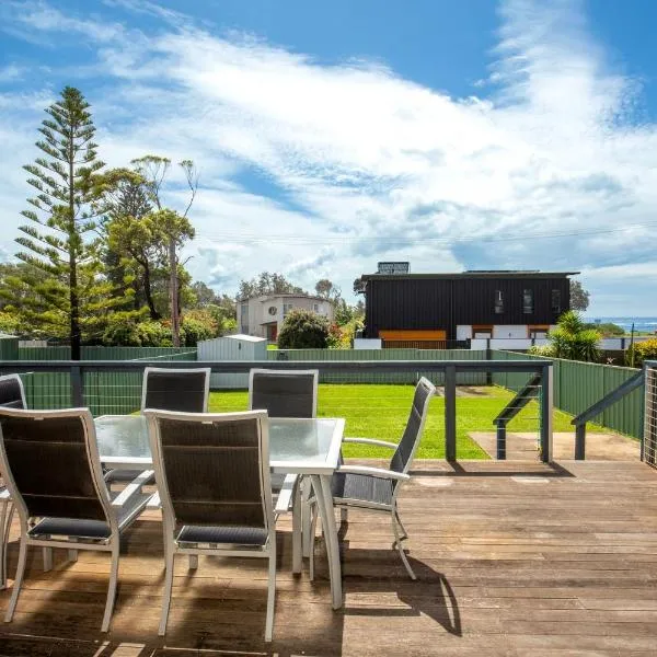 Rockpool Pet Friendly 1 Min Walk to Beach, ξενοδοχείο σε Culburra Beach