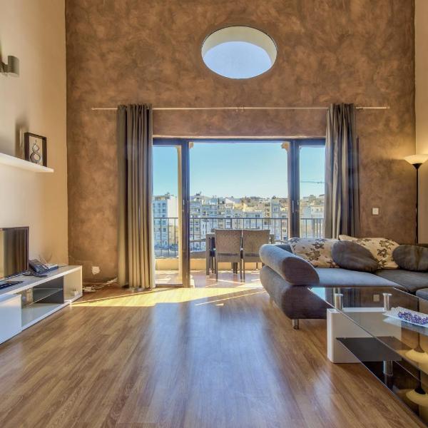 Spinola Court - Stunning Seaview Apartment & Penthouse on Spinola Bay by ShortletsMalta