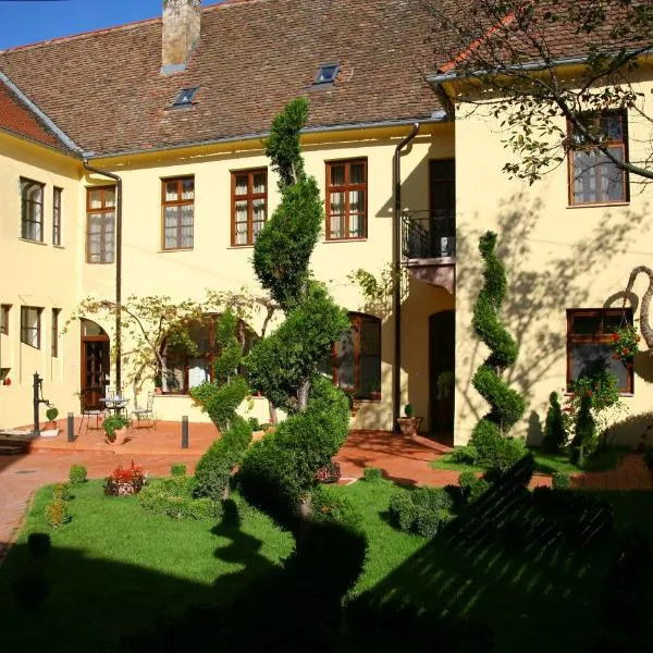 Maksimilian Osijek, Hotel in Osijek