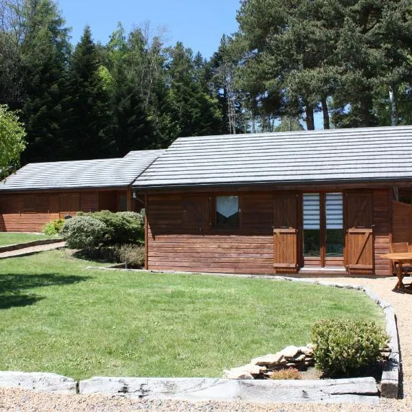 Volcans Vacances Les Chalets Du Lac, hotel v destinaci Aydat