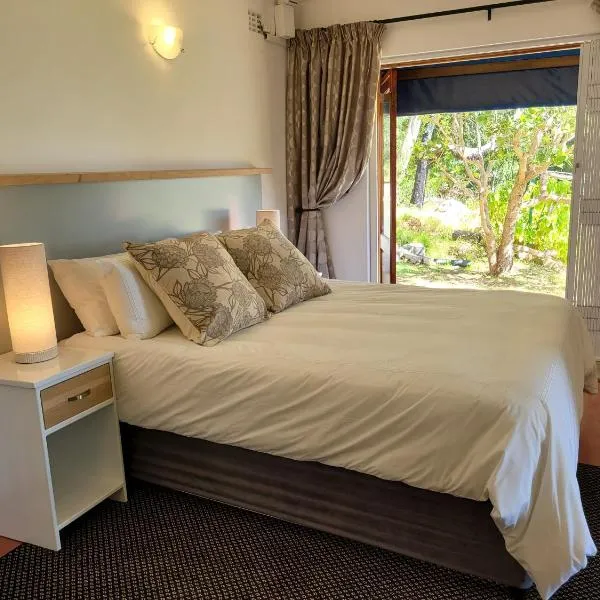 Froggy Farm Self Catering, hotel in Simonʼs Town