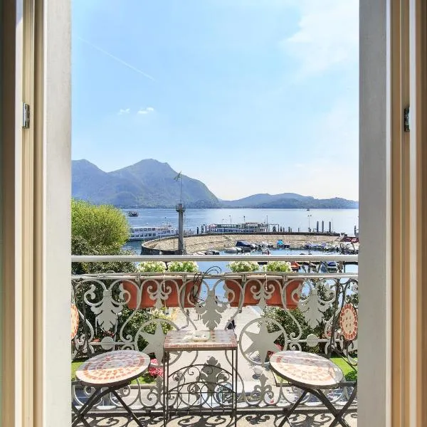 Casa alle Colonne by Hotel Ancora、ヴェルバーニアのホテル