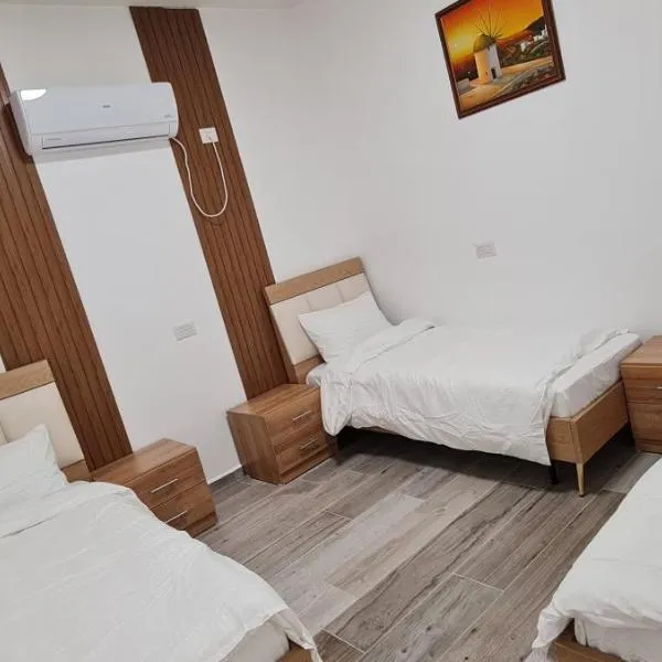 Astra Hermon Zimmer，馬賈岱夏姆斯的飯店