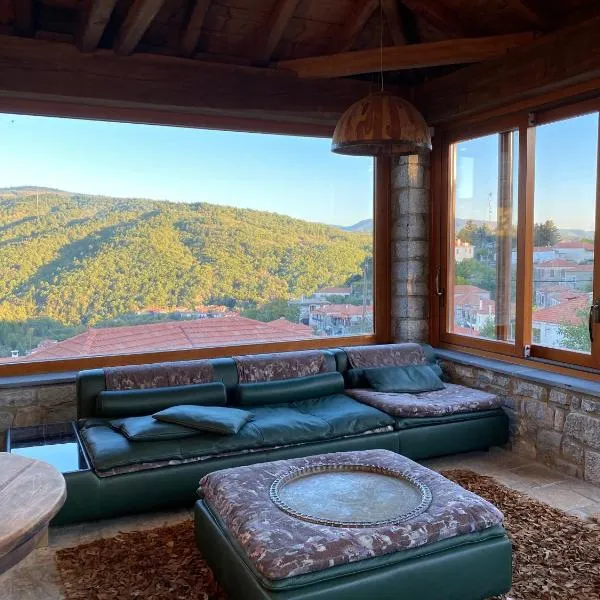 Villa Ardamis Karyes, hotel en Karyes