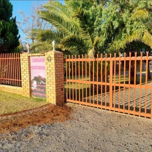 Chrisand Guesthouse, hotel i Kuruman