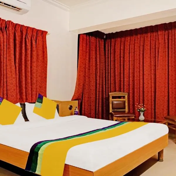 Itsy Hotels Crown Inn, hotel in Pune