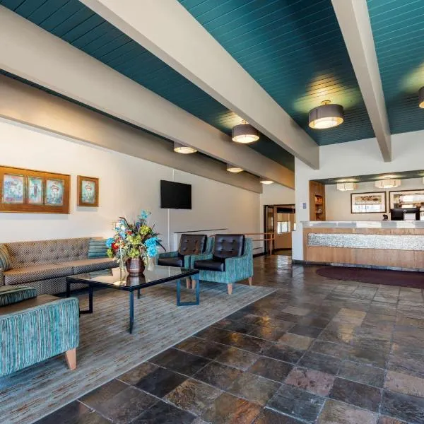 Turquoise Inn and Suites Cortez near Mesa Verde, hotel in Cortez