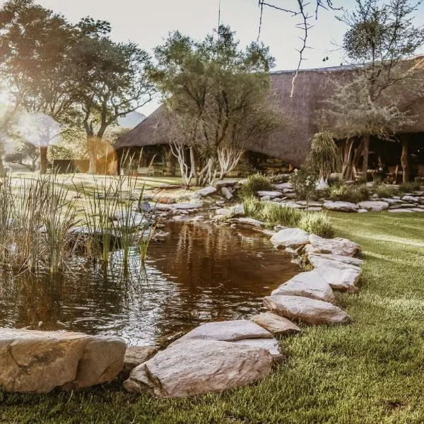 Okapuka Safari Lodge,位于温特和克的酒店