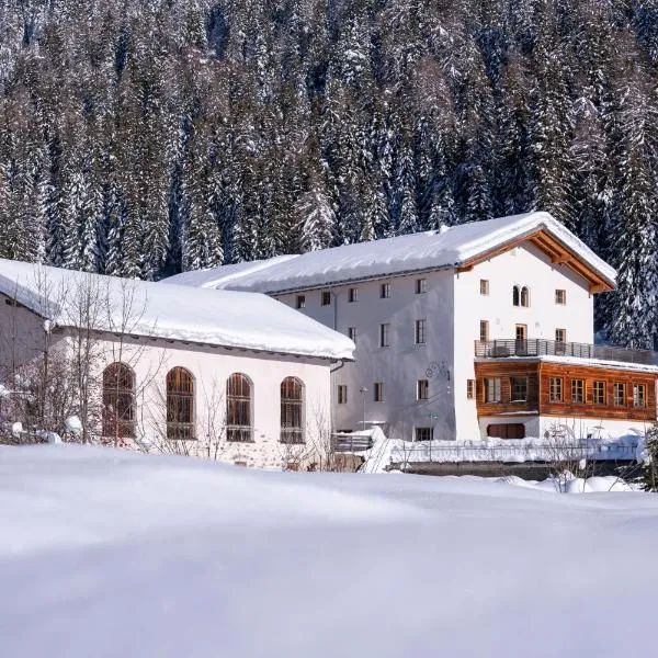 Unsere Liebe Frau im Walde में, होटल Zum Hirschen Boutique Hotel Val di Non