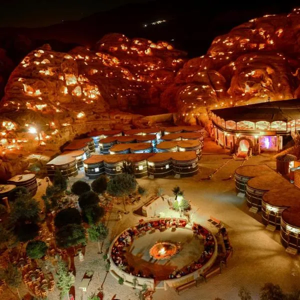Little Petra Bedouin Camp, khách sạn ở Al Ḩayy