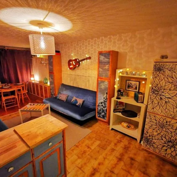 Cosy apart, ski snow surf, Foux d'Allos avec Vue, hotel in La Foux