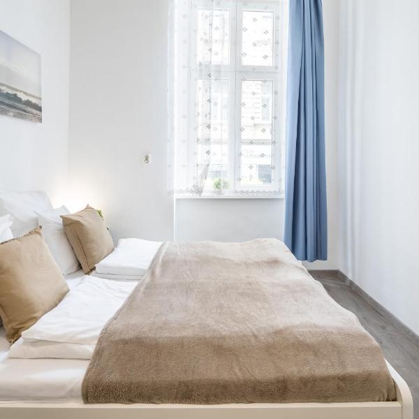 Simple and Central A C Home, Budapest