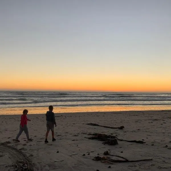 Strandfontein holiday house, מלון בStrandfontein