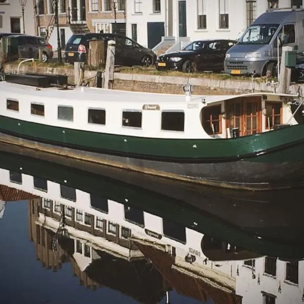 Houseboat 'Boat Boutique', hotel v destinaci Zwolle