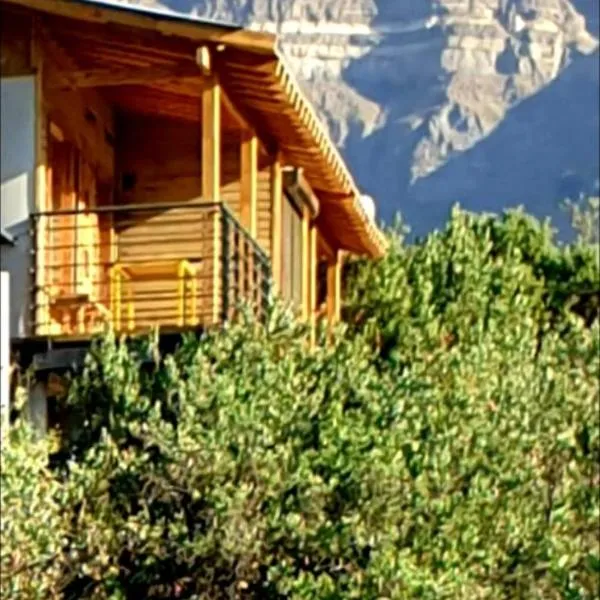 Refugio Cordillera Flora endógena Bosque Esclerófilo, hotel in San José de Maipo