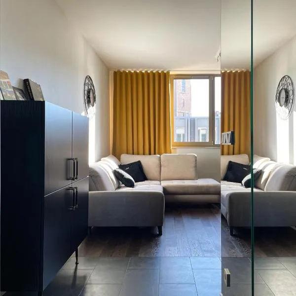 visiting apartments - Wyspa Słodowa, hotel in Wrocław