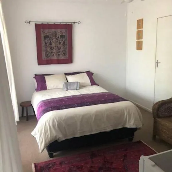 Welcoming One Bedroom Flatlet with Pool, khách sạn ở Pietermaritzburg