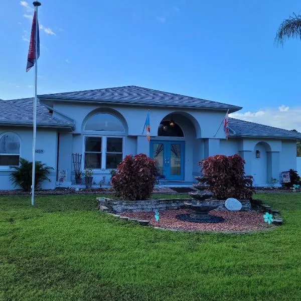 steve and cori's tropical king suite 2, hotel v destinaci North Port