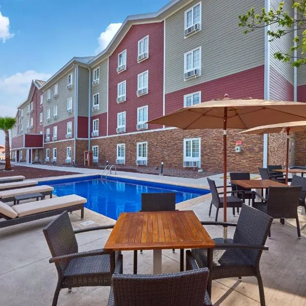 Extended Suites Chihuahua La Juventud, hotel v destinaci Chihuahua