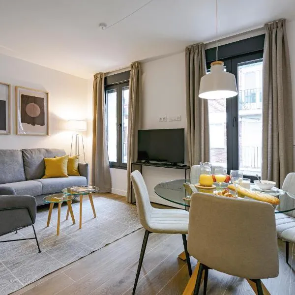 Feelathome Castilla Apartments, hotel v destinaci Madrid