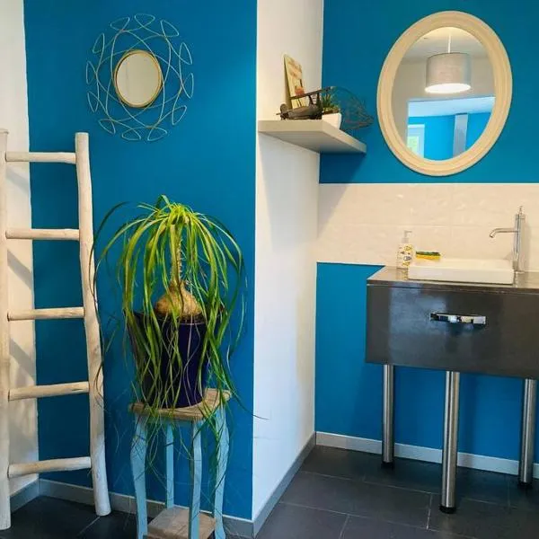 Logement indépendant,calme à 2 pas du centre ville, hotel in Lannion