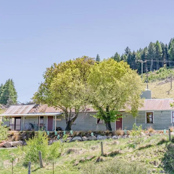 Mount Cook Station Shearers Quarters Lodge, hotel in Lake Tekapo