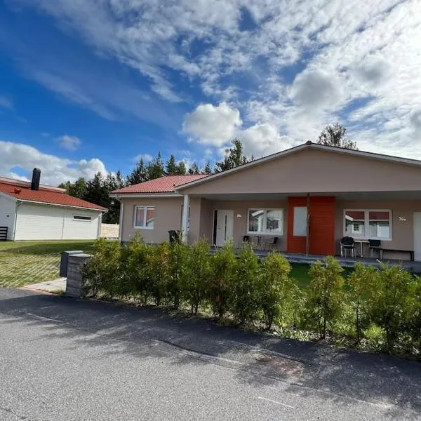 Beautiful terraced house with private parking, hotell sihtkohas Sandviken