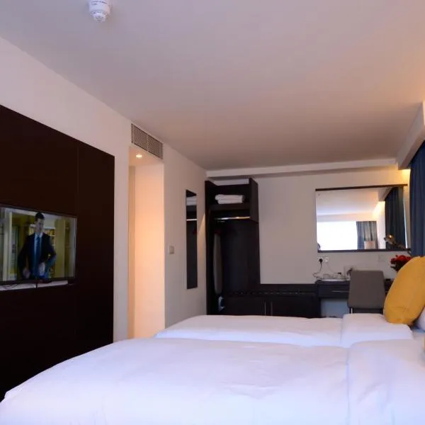 Pelican London Hotel and Residence, hotel a Londra