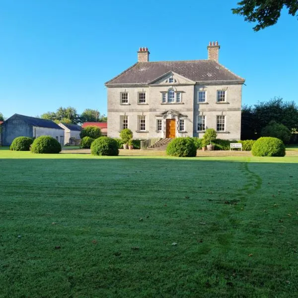Summergrove House, hotel v destinaci Mountmellick