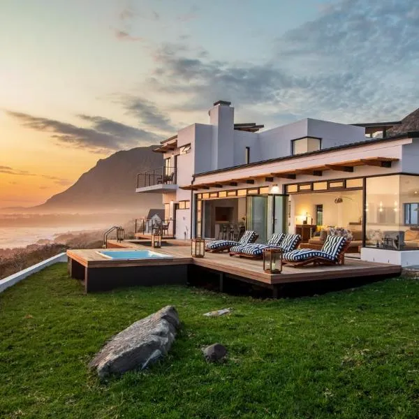 OnTheRocksBB Solar Powered Guesthouse and Ocean Lodge, hotel in Bettyʼs Bay