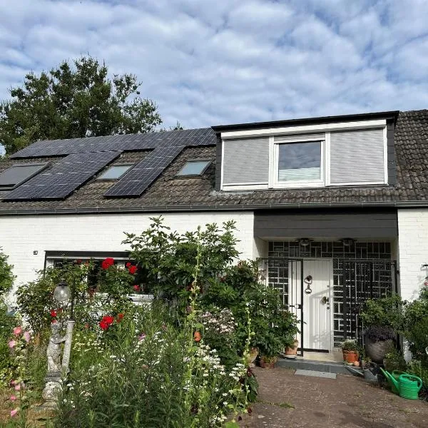 Nettes Appartment in Langenhagen, hotell i Hannover