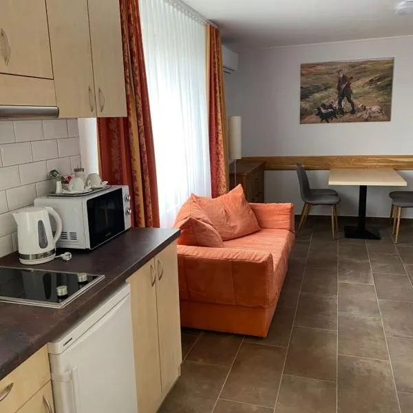 Aurora Béta Apartman's, hotel em Bük